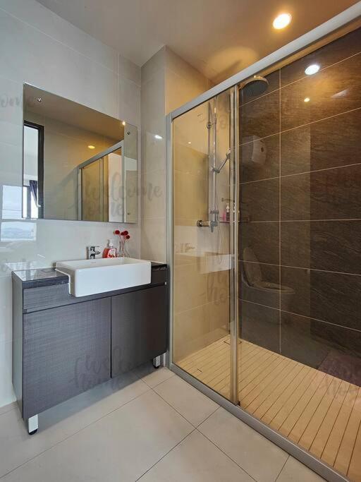 Bay Laurel, Country Garden Danga Bay Homestay By Welcome Home Johor Bahru Eksteriør bilde