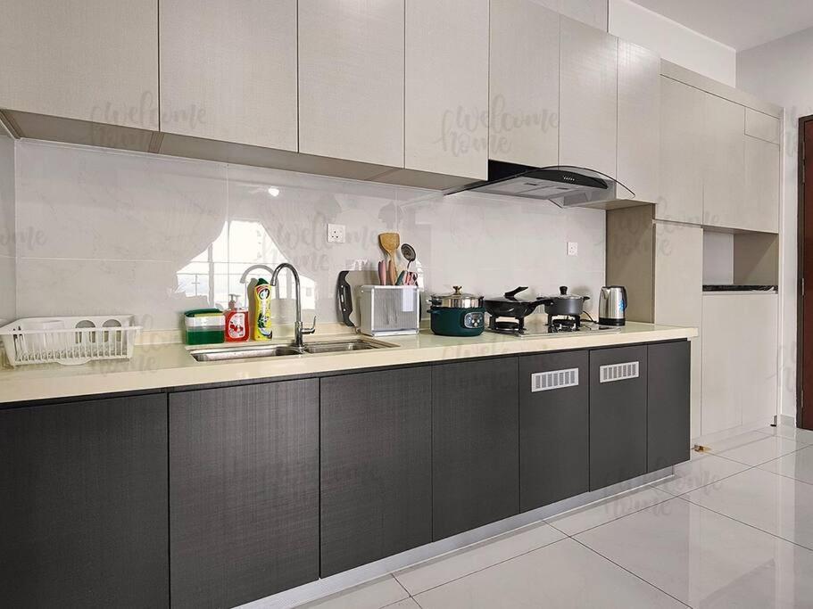 Bay Laurel, Country Garden Danga Bay Homestay By Welcome Home Johor Bahru Eksteriør bilde